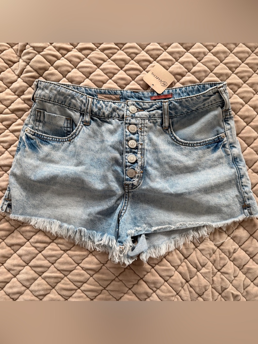 Anthropologie Pilcro Denim cut off shorts Sz 28 NWT